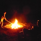 Pracovní oheň na konci tábora